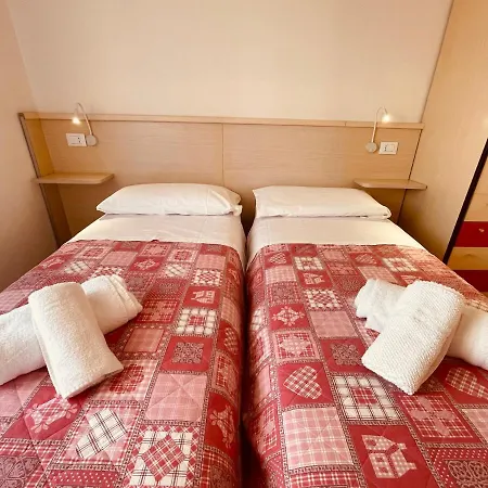 App4rent Saturno 4 - Family Apartment, Wifi, Parking Lejlighed *