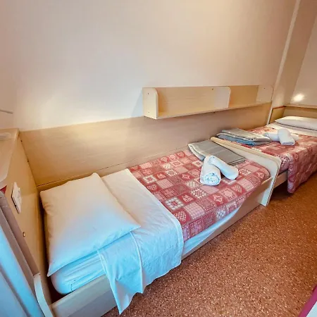 App4rent Saturno 4 - Family Apartment, Wifi, Parking Lido di Jesolo