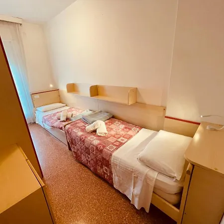 App4rent Saturno 4 - Family Apartment, Wifi, Parking Lido di Jesolo