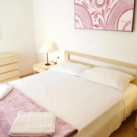 Apartamento App4rent Saturno 4 - Family Apartment, Wifi, Parking *