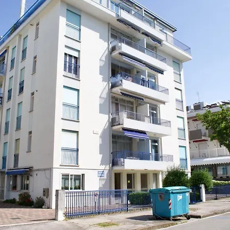 Apartamento App4rent Saturno 4 - Family Apartment, Wifi, Parking Lido di Jesolo