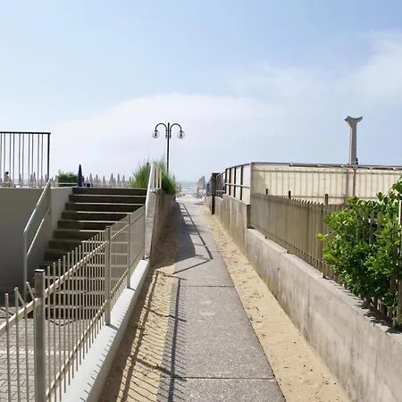 App4rent Saturno 4 - Family Apartment, Wifi, Parking Apartamento