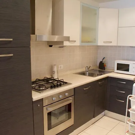 Apartamento App4rent Saturno 4 - Family Apartment, Wifi, Parking