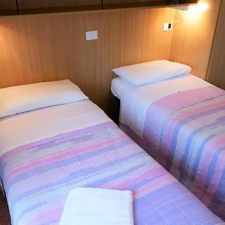 App4rent Saturno 4 - Family Apartment, Wifi, Parking Apartamento Lido di Jesolo