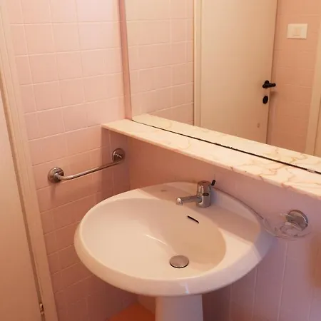 App4rent Saturno 4 - Family Apartment, Wifi, Parking Lido di Jesolo