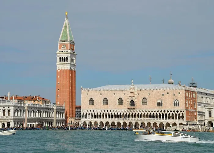 App4rent Saturno 4 - Family Apartment, Wifi, Parking Lido di Jesolo