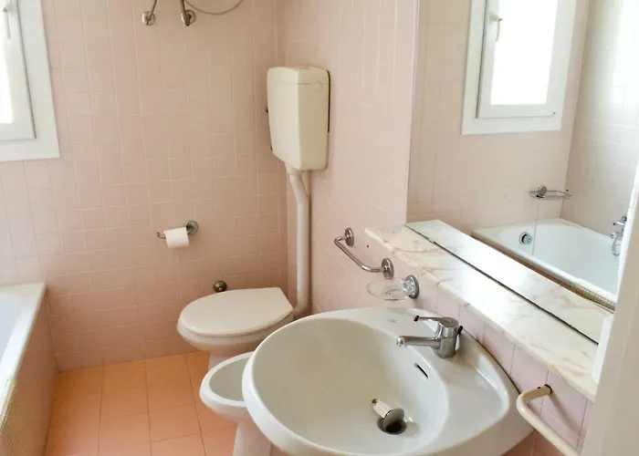 Apartment App4rent Saturno 4 - Family Apartment, Wifi, Parking Lido di Jesolo