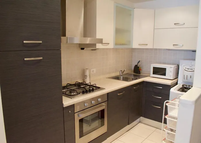 Apartment App4rent Saturno 4 - Family Apartment, Wifi, Parking