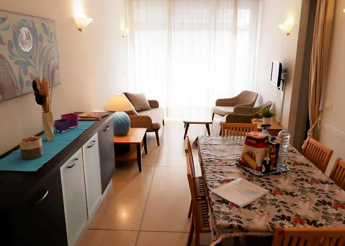 App4rent Saturno 4 - Family Apartment, Wifi, Parking Apartment *