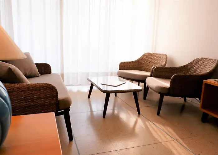 App4rent Saturno 4 - Family Apartment, Wifi, Parking Apartment